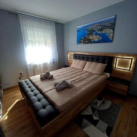 Apartman Barbara Lejlighed Pula Eksteriør billede